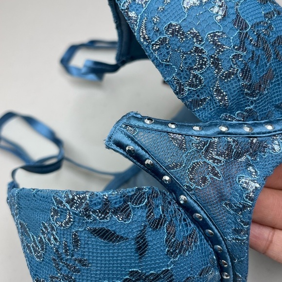 Victoria's Secret Very Sexy V Floral Foiled Lace Sz 32D Bra - Picture 7 of 16